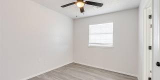 11715 N Francis Avenue Gallery 22