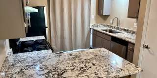 1305 Chelwood Park Blvd NEUnit D 1305 Chelwood Park Blvd NEUnit D Gallery 1