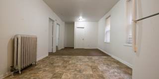 5504 S Wabash Avenue Gallery 21