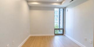Vivre Gallery 63