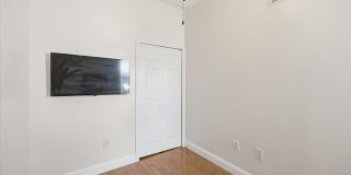 2653 S 6TH Street Gallery 21
