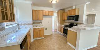 COMING SOON! Charming Reseda 4 Bedroom PLUS Office for Rent! Gallery 7