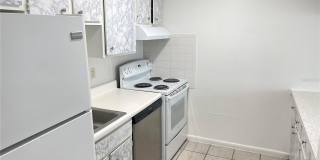 2352 HUNTINGTON GREEN COURT Gallery 3