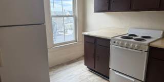 HUGE 1 Bed 1 Bath in Waltham HUGE 1 Bed 1 Bath in Waltham Gallery 1