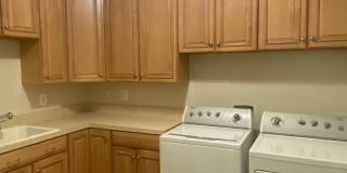 3 Bedroom Townhome in Sterling, with a large complete loft on top floor Gallery 20