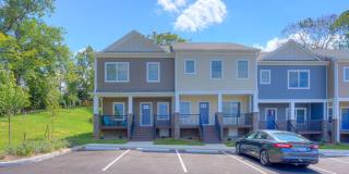 Brand New Townhouse Community in Blacksburg! - FURNISHED Gallery 1