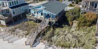 OFF SEASON Oceanfront & Pet Friendly Rental- Mid October 2026- Mid March 2027 - 3 Month Minimum Required Gallery 1