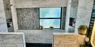 Beautifully updated home IN THE BLUFFS! Gallery 15
