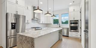 526 Riverfront Ln Gallery 3