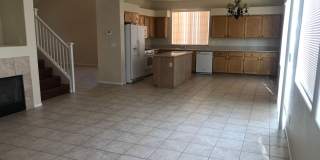 LARGE 5 BDRM HOME W/ 3 FULL BATHS. Gallery 13
