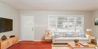 Ready to love where you live? 3 Bed 1 Bath Home Ready for You! Gallery 21