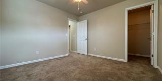 Edgewater Community Gallery 4