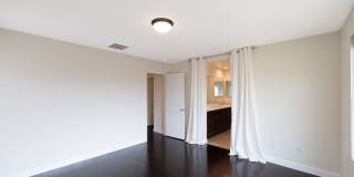 Beautifully Maintained 3 Bed, 2.5 Bath Home in Prime RiverPark Location Gallery 19