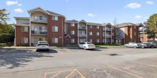 Lakeside Village Gallery 27