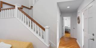 Contemporary 3-Bedroom 2-Bath Townhome in Chapel Hill Close to UNC and Hospital! Gallery 11