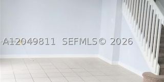4163 NE 11th St Gallery 8