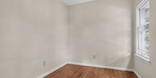 Charming 3BR Duplex in Poughkeepsie Gallery 8