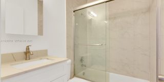 1611 Michigan Ave Gallery 9