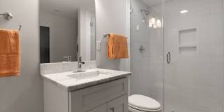 Modern and Updated Furnished 1 Bed 1 Bath Gallery 20