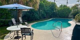 1241 Manor Dr Gallery 3