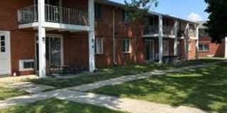1810 Queenswood Dr., Apt. J Gallery 1