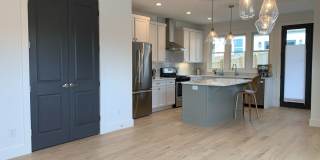 4 Bed 3.5 Bath in Edgefield Home Gallery 11