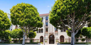 9249 Burton Way Gallery 1