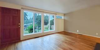 Cozy rambler with large outdoor space!!! Gallery 5