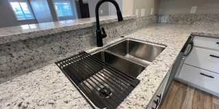 3 Bedroom Home Located in El Camino Village PETS OK Gallery 10