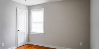 1710 Glenview Road Gallery 12
