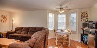 Huge 4 bed 2 bath townhouse near Northeastern with a move in special! Gallery 11