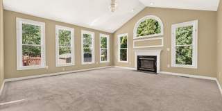 6430 BELLEVUE Place Gallery 5