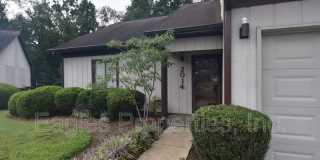 2014 Stephens Court Gallery 1