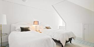 14 Greenough Place unit: A Gallery 20