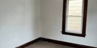 1140 Meadow Ave Gallery 2