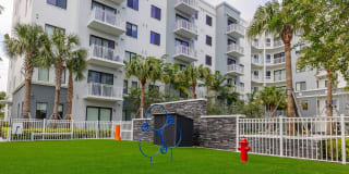 AMLI Park West Gallery 28