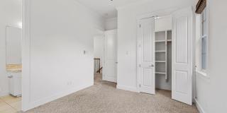 AVAILABLE: 2008 Construction 4 bed / 4 bath Home - Top of the line finishes, 2 car garage Gallery 37