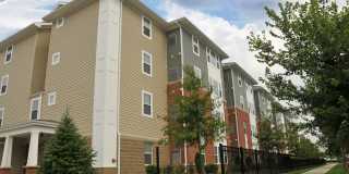 Senior Housing - Hawthorn Village Gallery 3