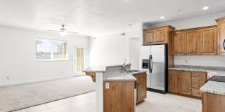 Luxurious Condo in North Orem Gallery 1