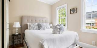 The Sweetgrass Suite- 251 Ashley Avenue, Unit C Gallery 21