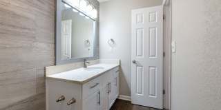 2100 Defoors Gallery 13