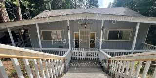 Spacious 5-Bedroom Retreat with Private Lake Access in Twain Harte! Gallery 1