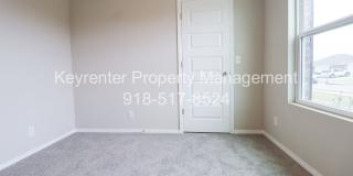 New Construction with Pond View! 4 Bed 2 Bath Broken Arrow Gallery 6