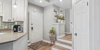 "Charming 2-Bed, 2-Bath Condo at 3 Shelter Cove Lane, Hilton Head Island - 1,140 Sq Ft of Coastal Comfort!" Gallery 4