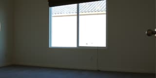 SHOWINGS AVAILABLE NOW Gallery 32