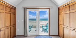 2400 Ocean Front Gallery 8