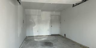 152 40th Street Gallery 13