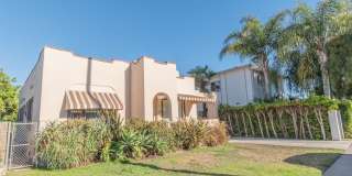 Beautiful 2 Bed +office, den garage, 1 Bath Gallery 1
