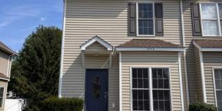 End Unit Townhouse for Rent End Unit Townhouse for Rent Gallery 1