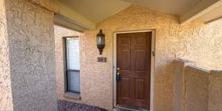Charming 2 Bed/1 Bath in Great Location Close to Hiking/Walking Path Gallery 1